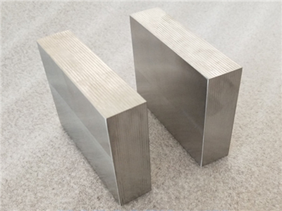 钛方块(图1)
